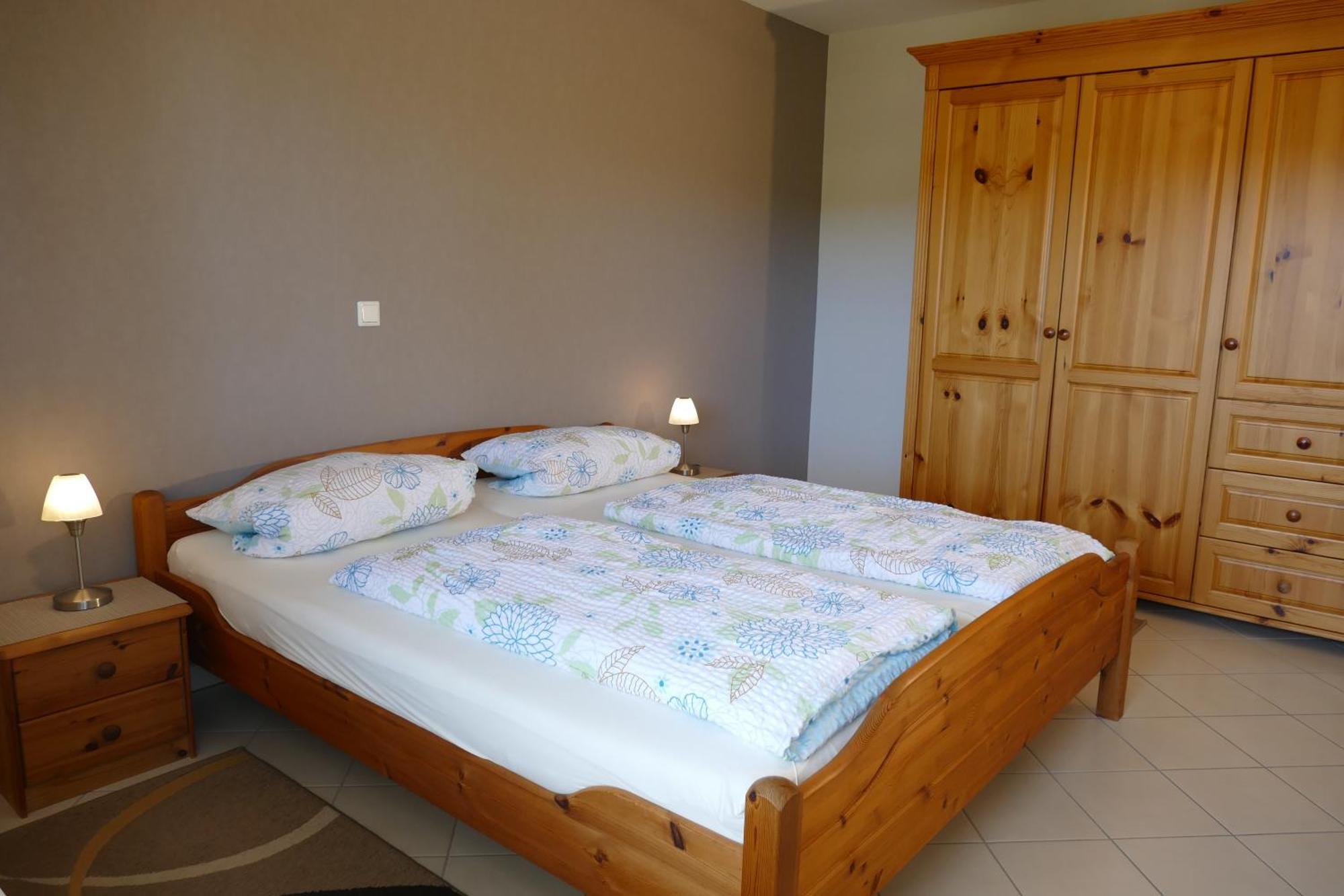 Ferienwohnung Basche Oberzissen エクステリア 写真