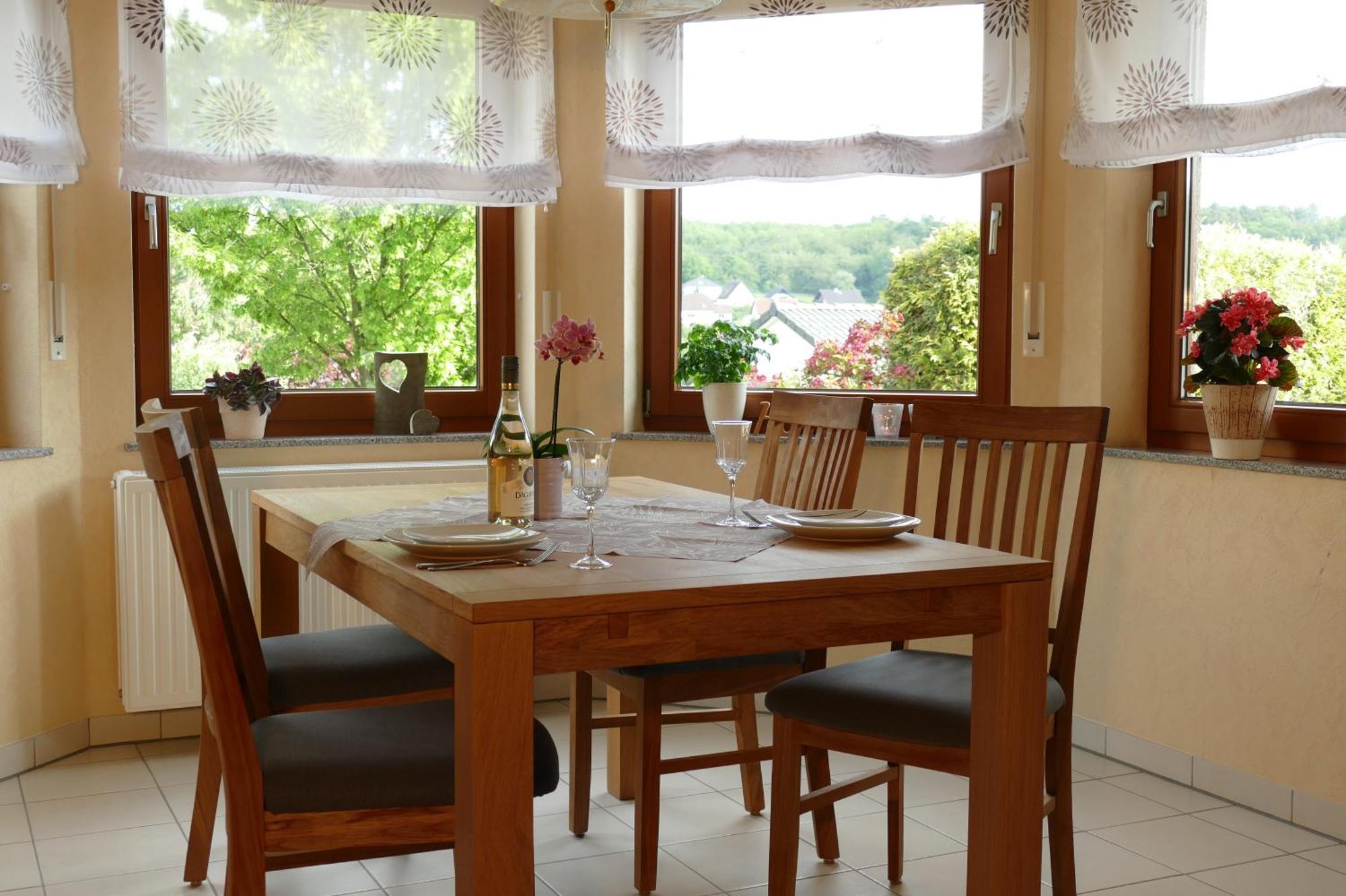 Ferienwohnung Basche Oberzissen エクステリア 写真