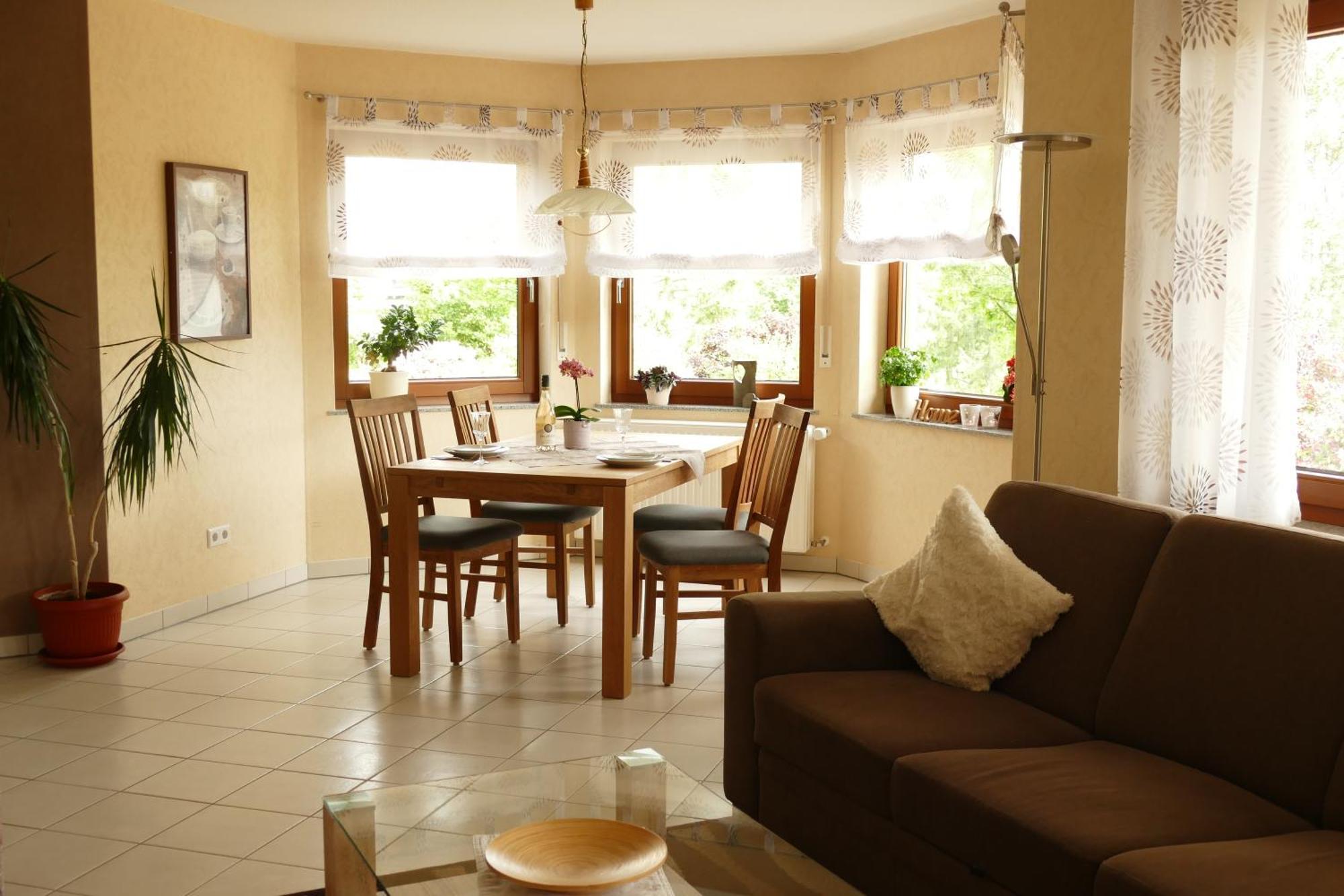 Ferienwohnung Basche Oberzissen エクステリア 写真
