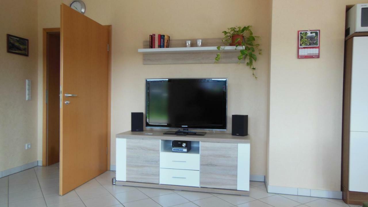 Ferienwohnung Basche Oberzissen エクステリア 写真